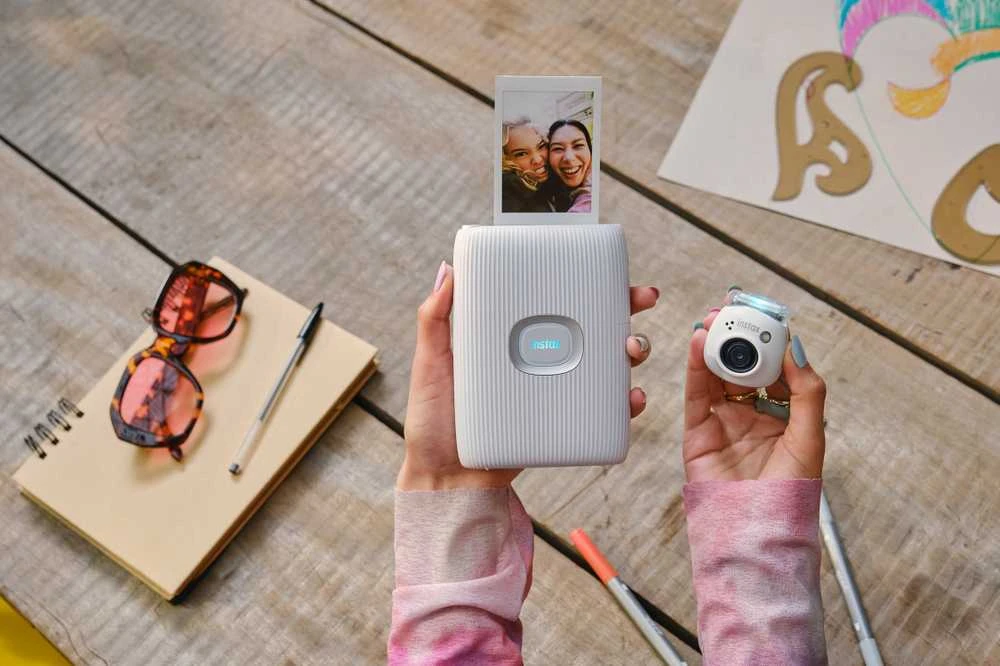 Fotoaparatas Fujifilm INSTAX Pal Milky White (Baltos) spalvos