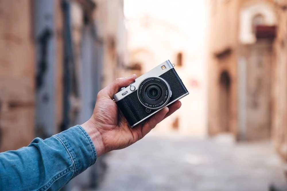 Sisteminis fotoaparatas Fujifilm X-E5 /XF23mmF2.8 R WR Sidabrinis (sidabrinis)
