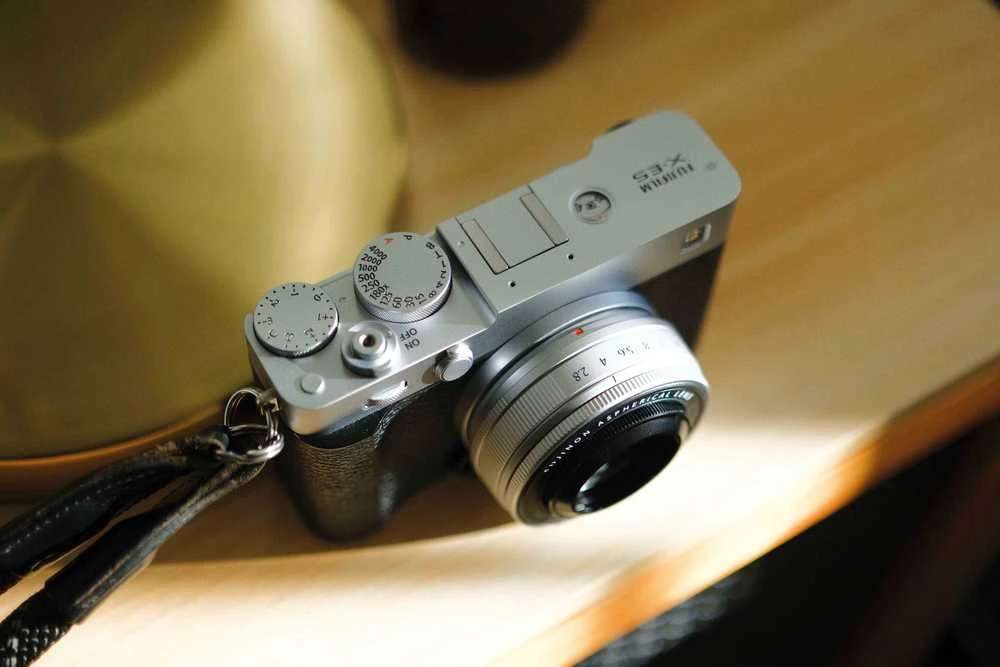 Sisteminis fotoaparatas Fujifilm X-E5 Sidabrinis (sidabrinis)