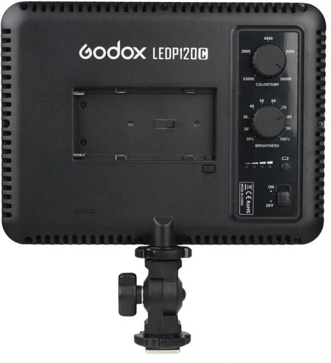 Apšvietimo įranga - Godox LEDP120C 680 Liumenų 3300K-5600K Vaizdo Lempa