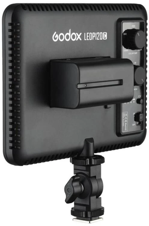 Apšvietimo įranga - Godox LEDP120C 680 Liumenų 3300K-5600K Vaizdo Lempa