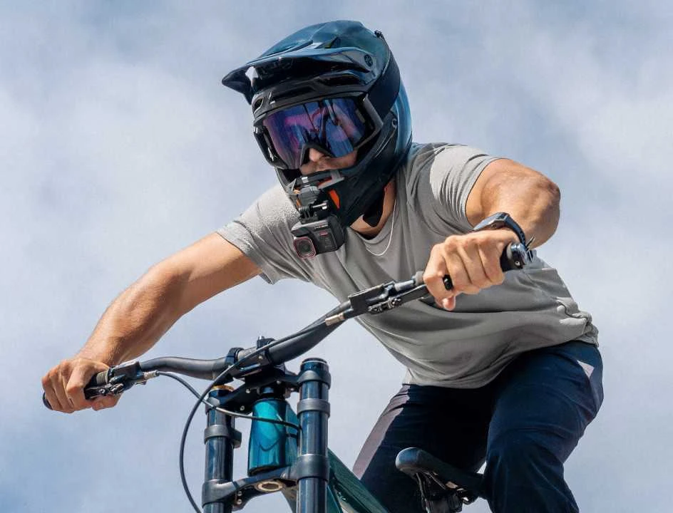 „Insta360 Ace Pro 2“ veiksmo kamera motociklams
