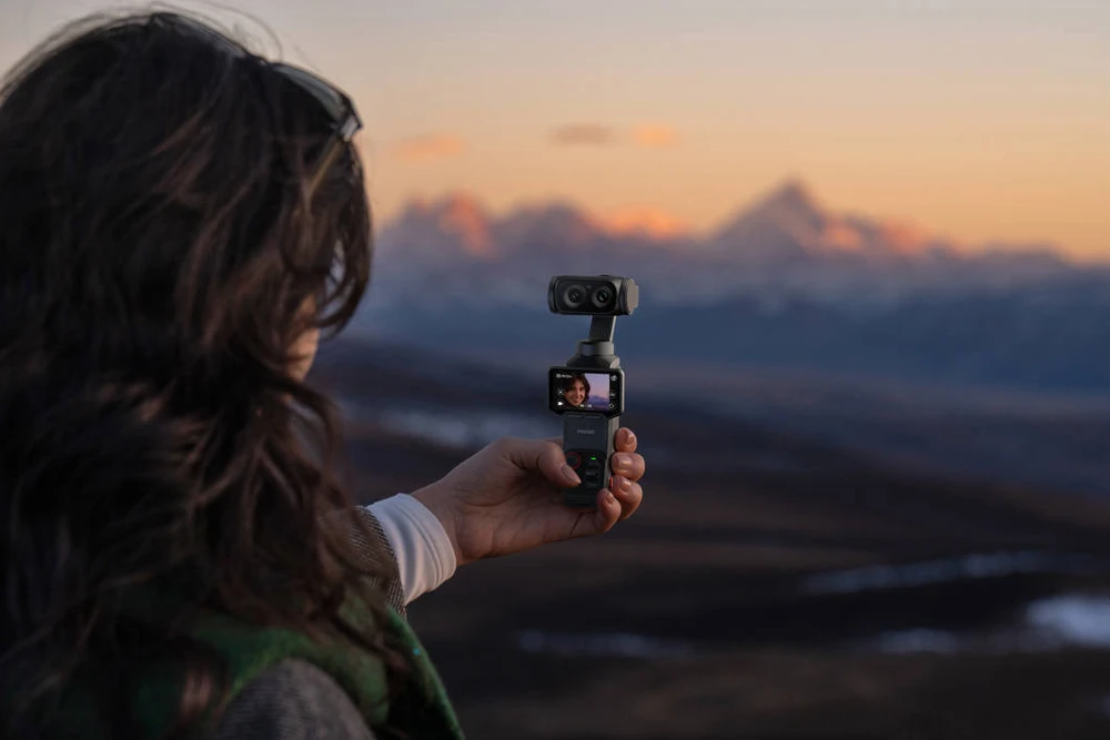 INSTA360 LUNA ULTRA CREATOR BUNDLE COSMIC Juodas