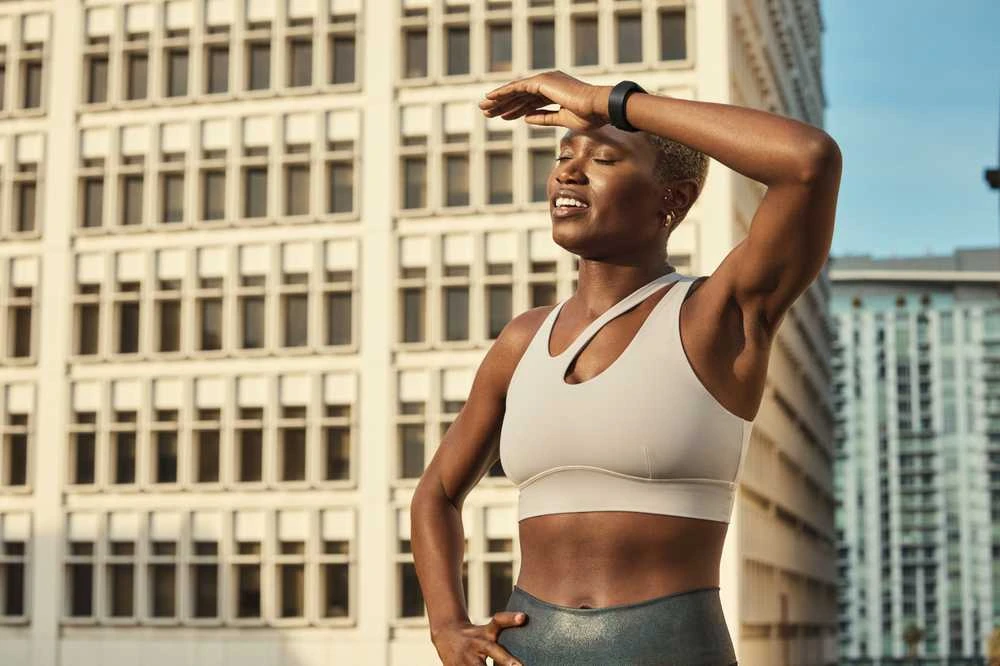 Išmanioji apyrankė Fitbit Charge 6, Juodos spalvos