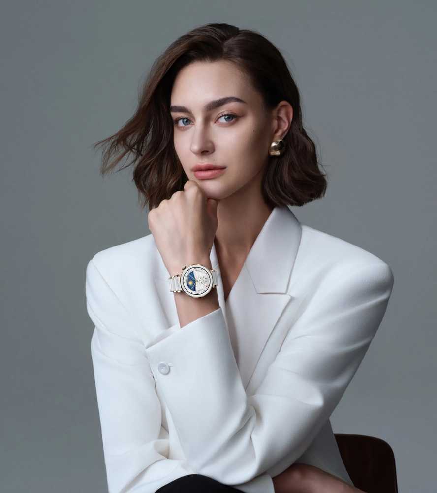 Išmanusis laikrodis Huawei Watch GT 5 Pro Active (42 mm), Baltos spalvos keramikinis dirželis su aukso spalvos detalėmis