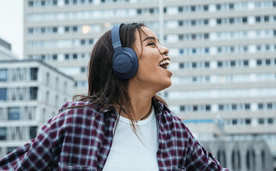 Belaidės ausis apgaubiančios ausinės JBL Tune 710BT, Mėlynos | Varle.lt