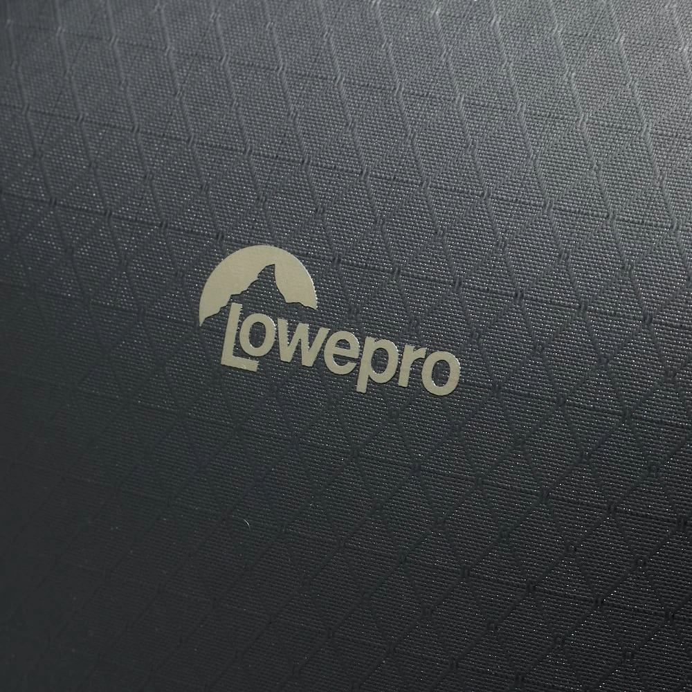 Lowepro kuprinė Fastpack BP 250 AW IV, juoda