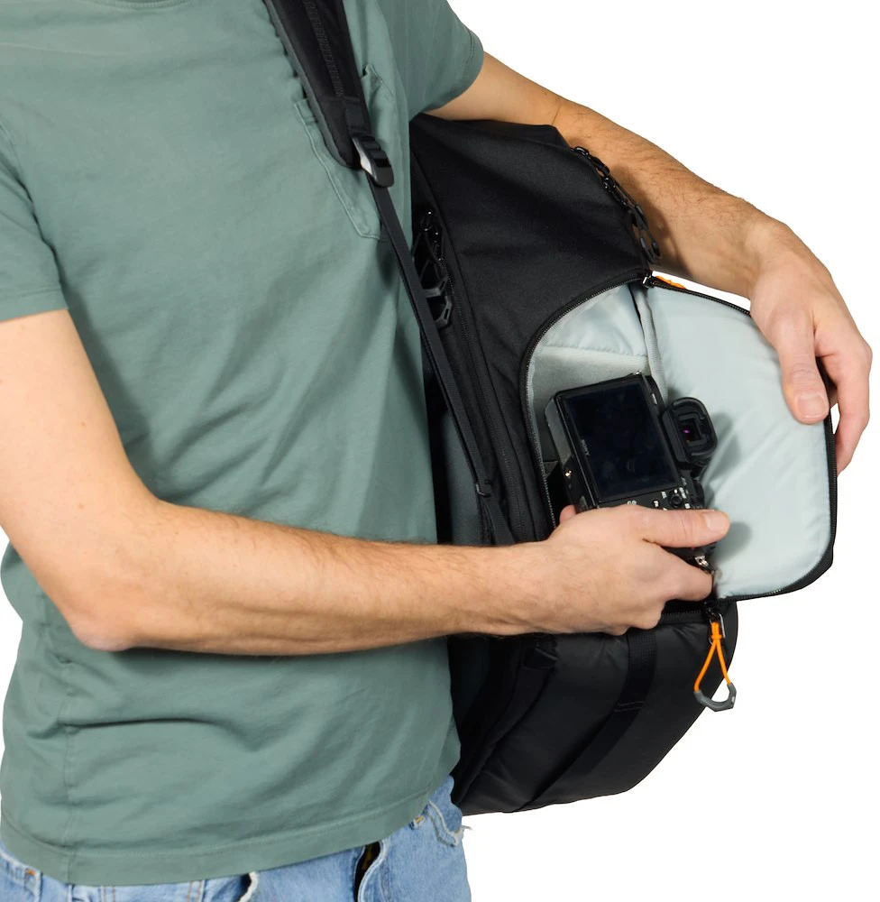 Lowepro kuprinė Fastpack BP 250 AW IV, juoda