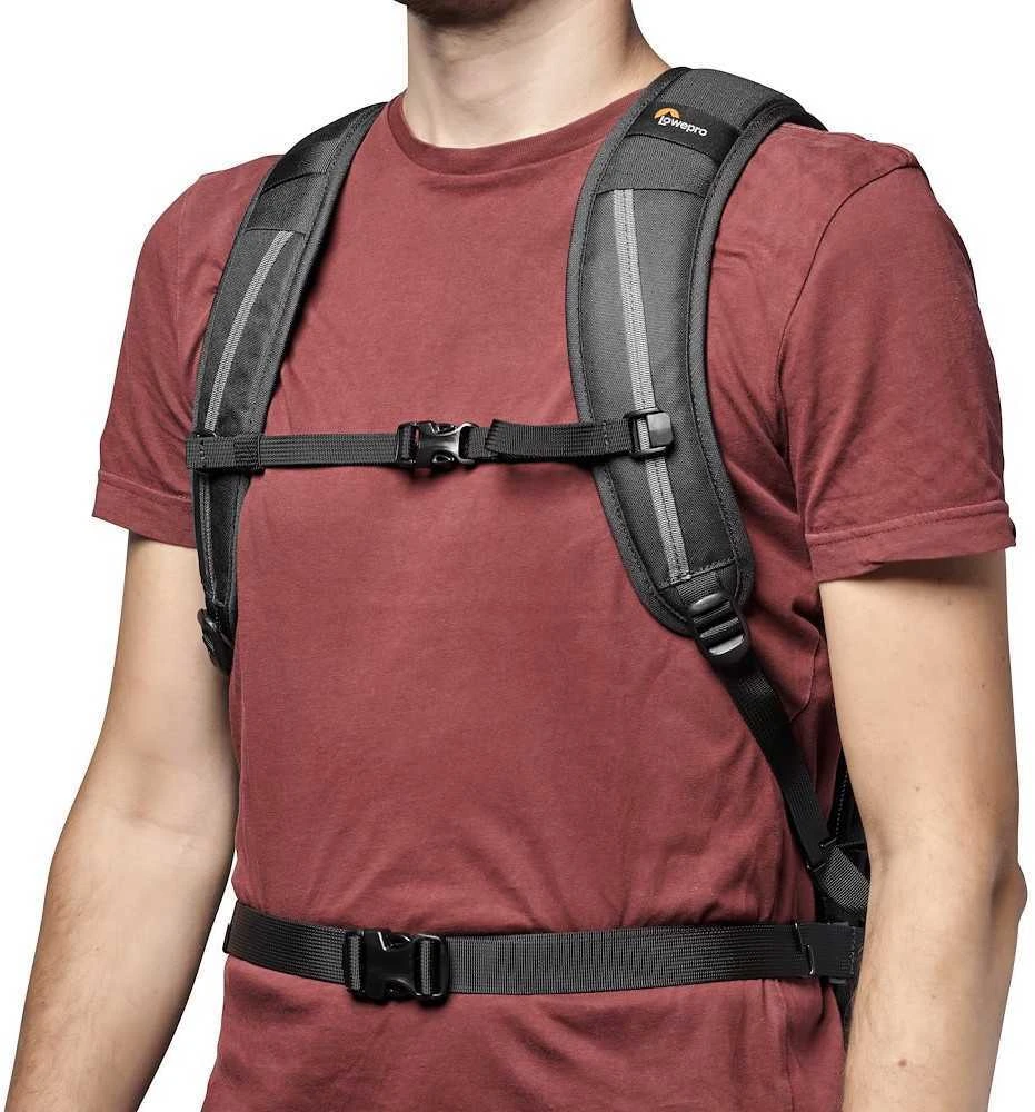 Lowepro Flipside BP 300 AW III įrenginys