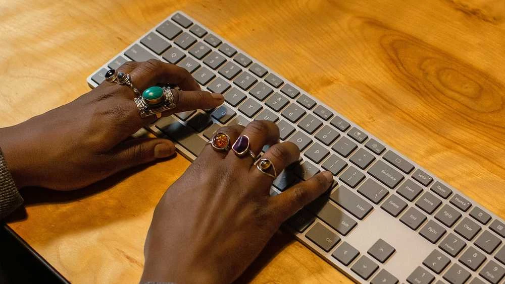 Pelė „Microsoft Surface Keyboard 2“, be klaviatūros, pilka