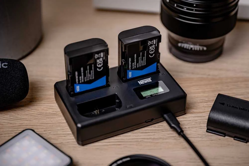 „Newell“ akumuliatorių įkroviklis TT-USB-C 3x „Canon LP-E6“
