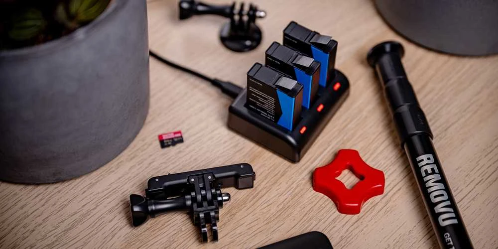 Įkroviklis - Newell SDC-USB-C įkroviklis DJI Osmo Action, 3x BCX-204 akumuliatoriai, 1950 mAh