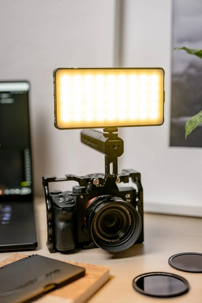 LED Apšvietimas - Newell RGB-W Rangha LED Apšvietimas 3200–5600 K 4000 mAh 21 Scena CRI 96+