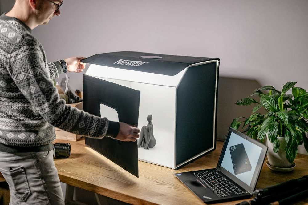 Newell M60 šviesos palapinė produkto fotografijai