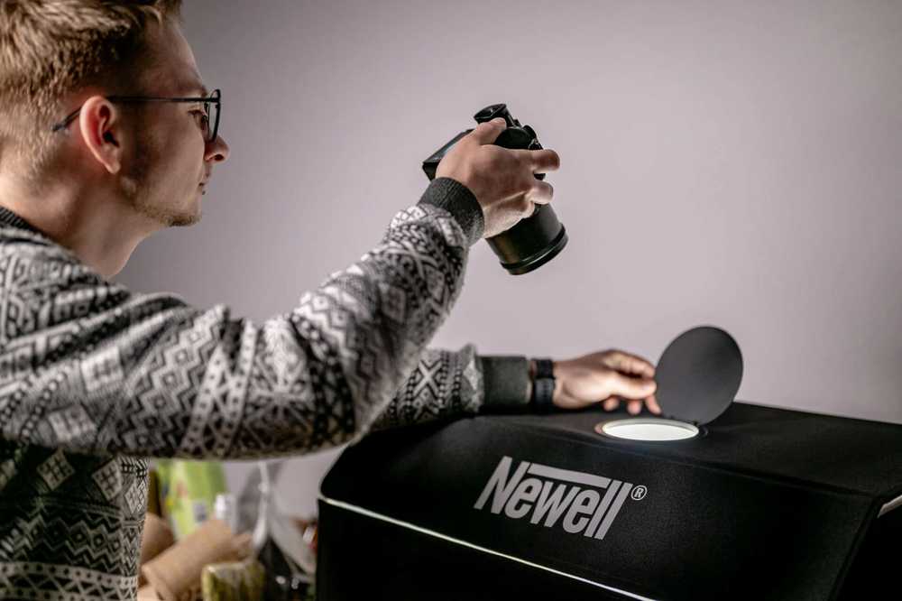 Newell M60 šviesos palapinė produkto fotografijai