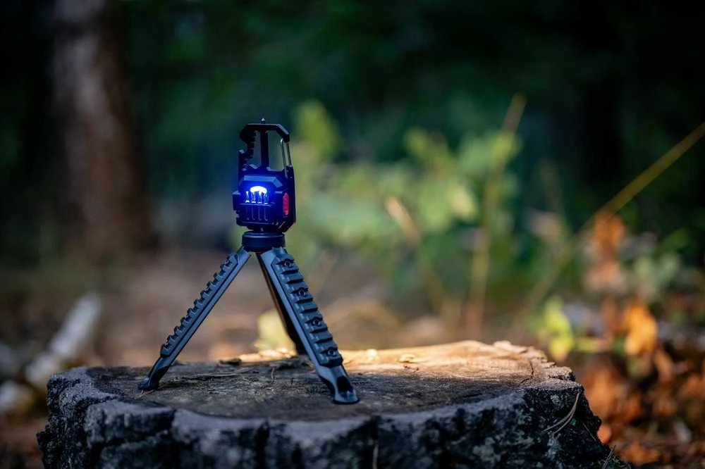 LED Šviestuvas Newell Lunar Multitool + trikojis