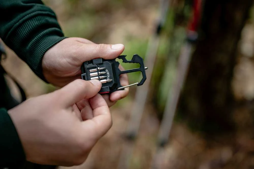 LED Šviestuvas Newell Lunar Multitool + trikojis
