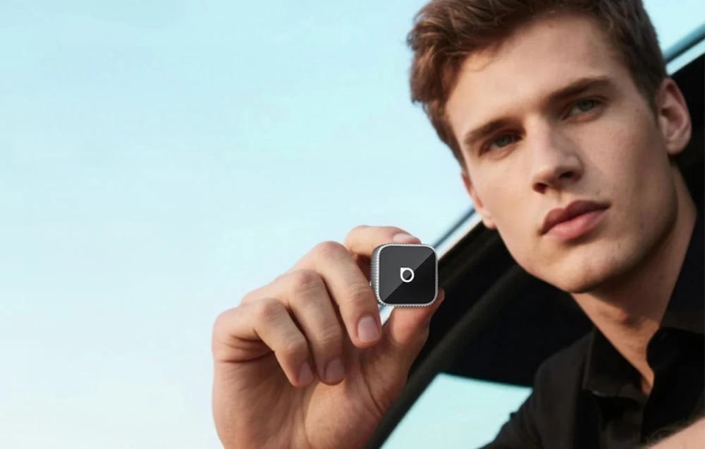 Wireless car adapter OTTOCAST Mini Cube T2 sidabrinis