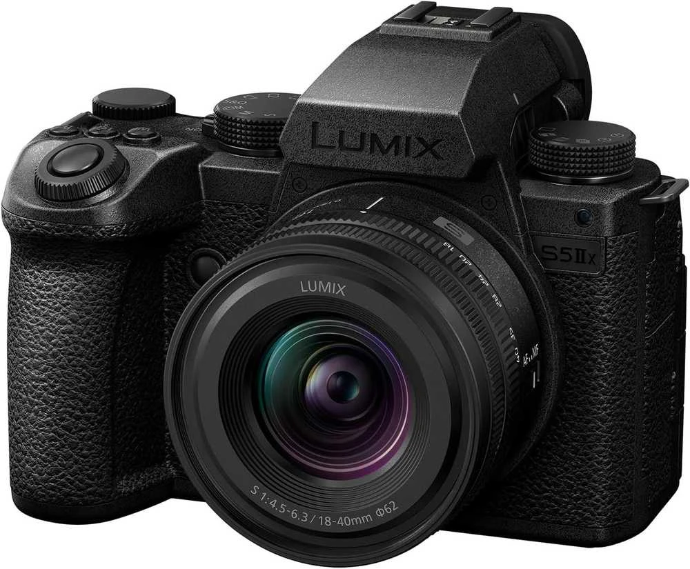 Aparat Panasonic Lumix S5 II X + S 18-40mm f/4.5–6.3 (DC-S5M2XNE)