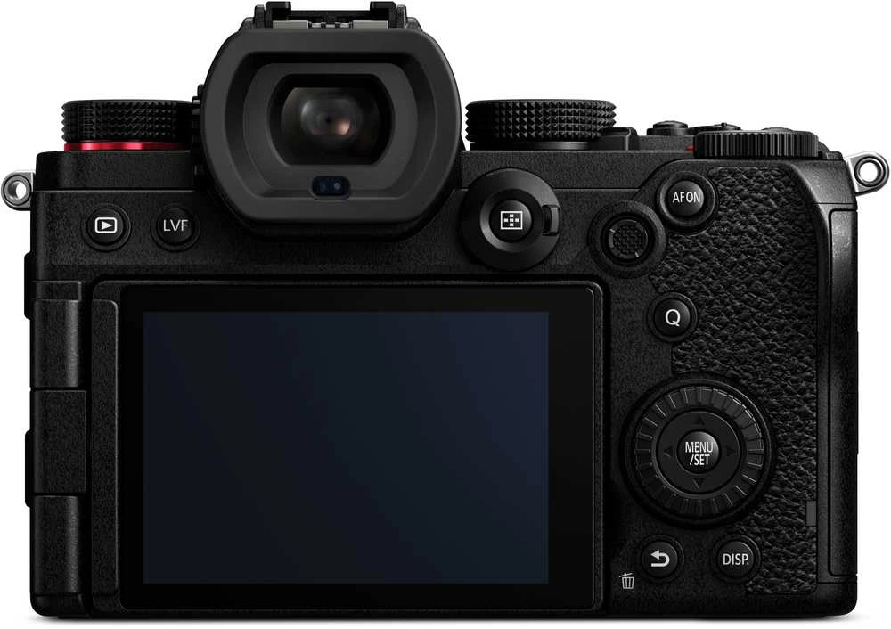 Panasonic Lumix S5D + 18-40mm