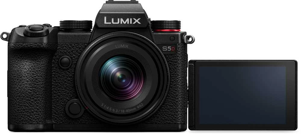 Panasonic Lumix S5D + 18-40mm