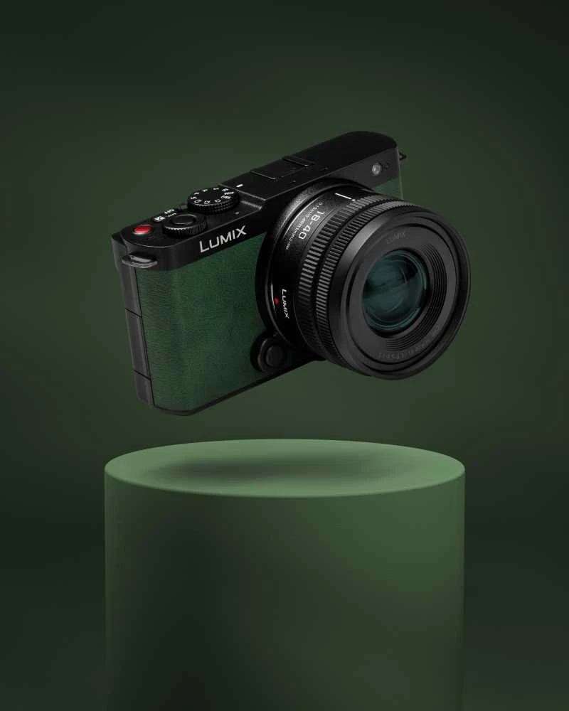 Panasonic Lumix DC-S9 korpusas tamsiai alyvuogių spalvos