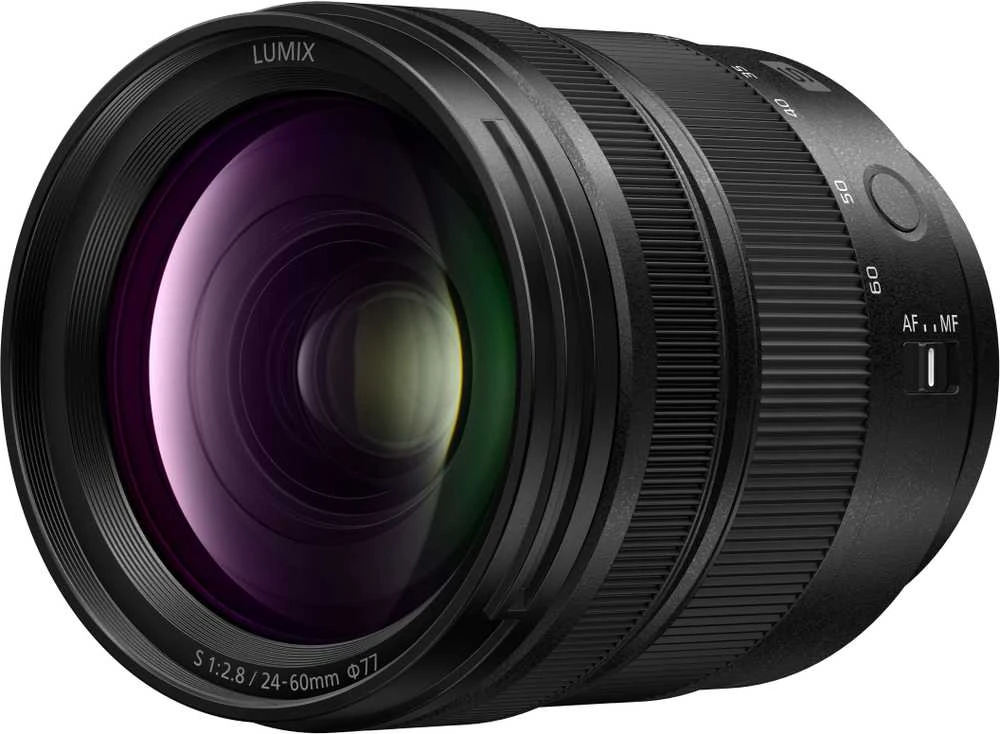 „Panasonic Lumix S 24-60mm f/2.8“ objektyvas