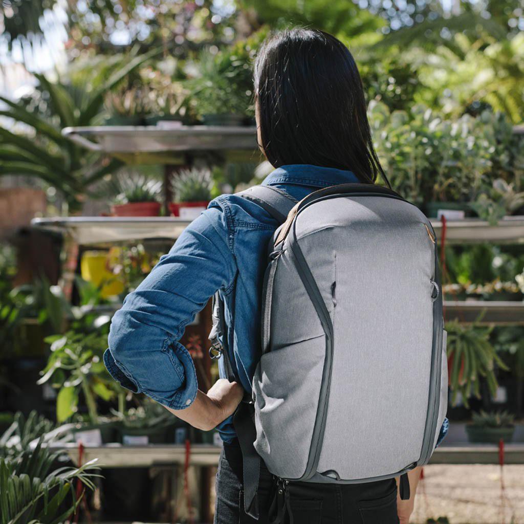 Peak Design Everyday Kuprinė Zip V2 20L, uosis