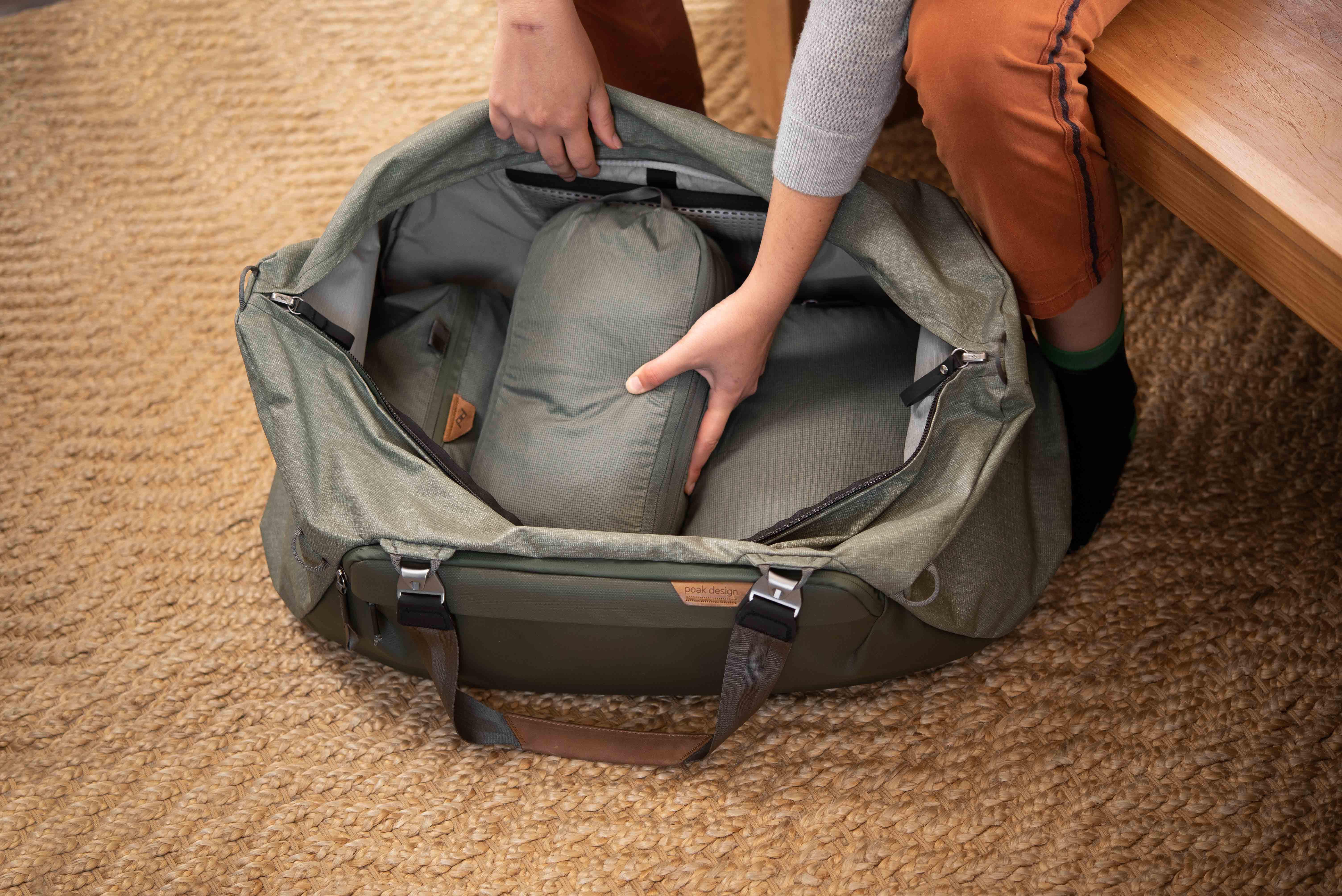 Kelioninis Peak Design Travel Duffel 65L, šalavijas
