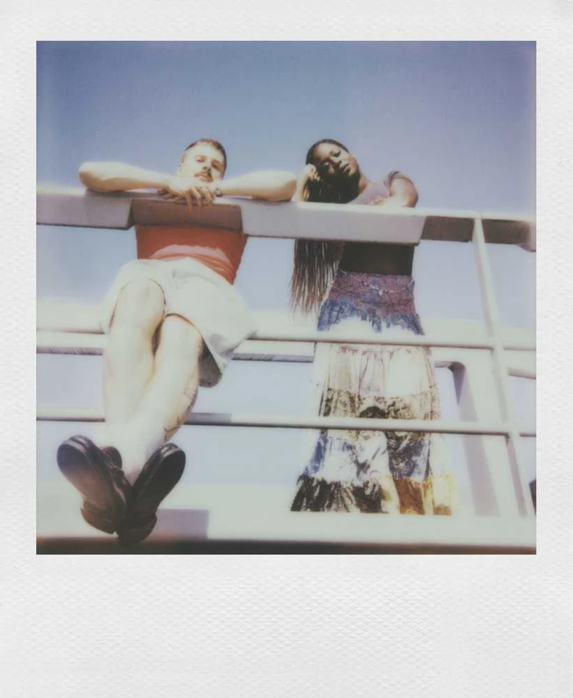 Polaroid Now Gen 3 Coral