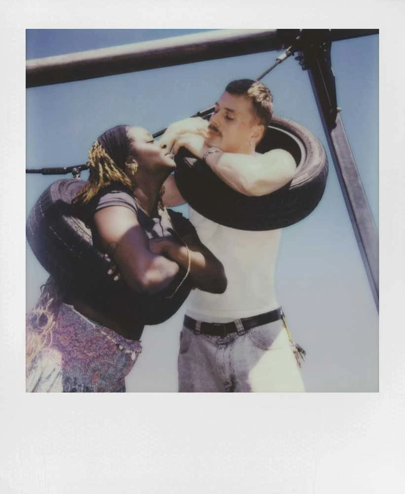 Polaroid Now Gen 3 Coral