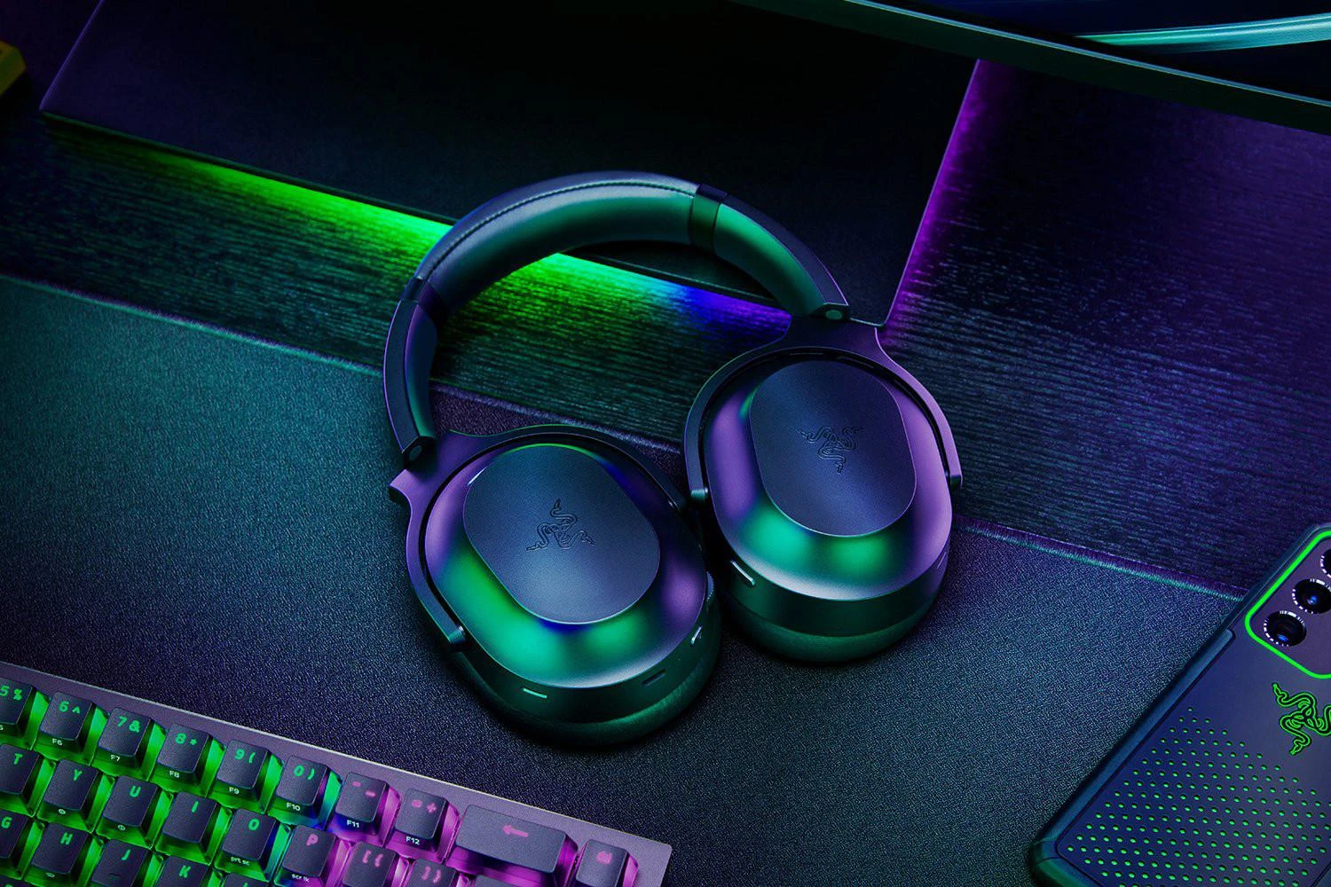 Razer | Ausinės Žaidimams | Barracuda Pro | Belaidės | Ant ausų uždedamos | Noise canceling | Belaidės