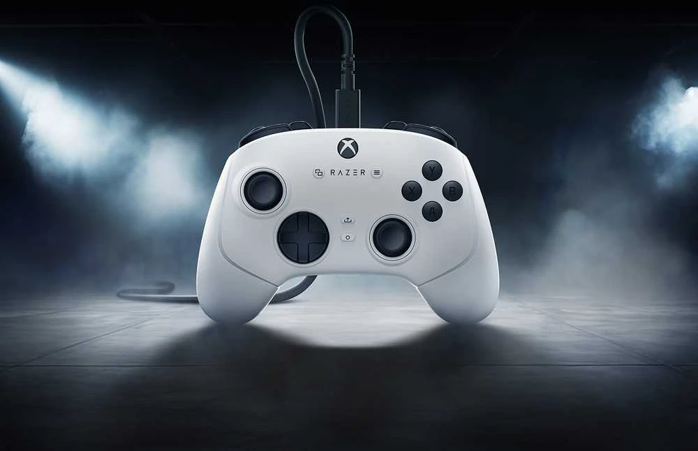 Razer | Žaidimų valdiklis, skirtas XBOX Series X/S ir PC | Wolverine V3 Tournament Edition