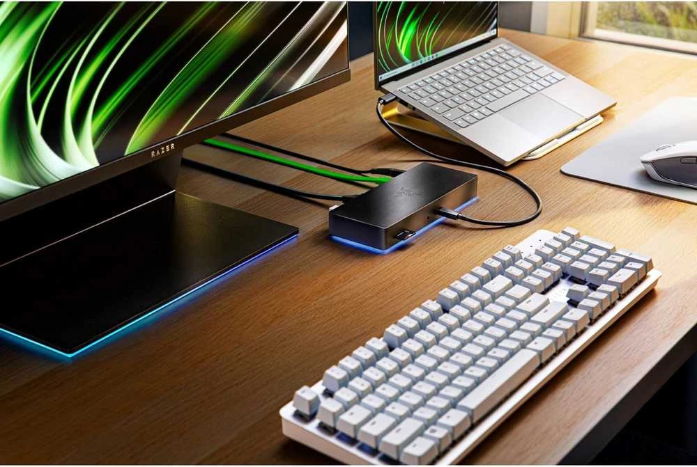 Jungčių stotelė Razer Thunderbolt™ 4 Dock Chroma, juodos spalvos