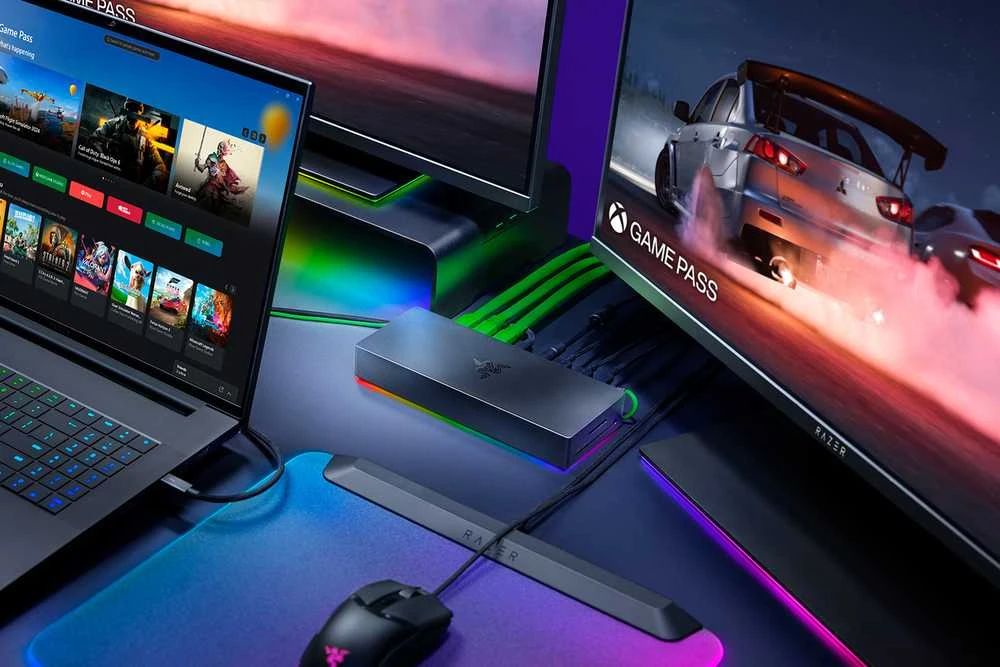 „Razer“ darbalaukio RGB dokas keliems įrenginiams ir ekranams | „Thunderbolt 5“ dokas