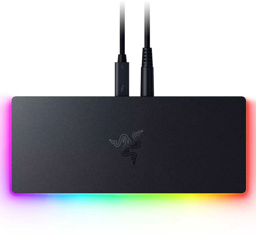 „Razer“ darbalaukio RGB dokas keliems įrenginiams ir ekranams | „Thunderbolt 5“ dokas