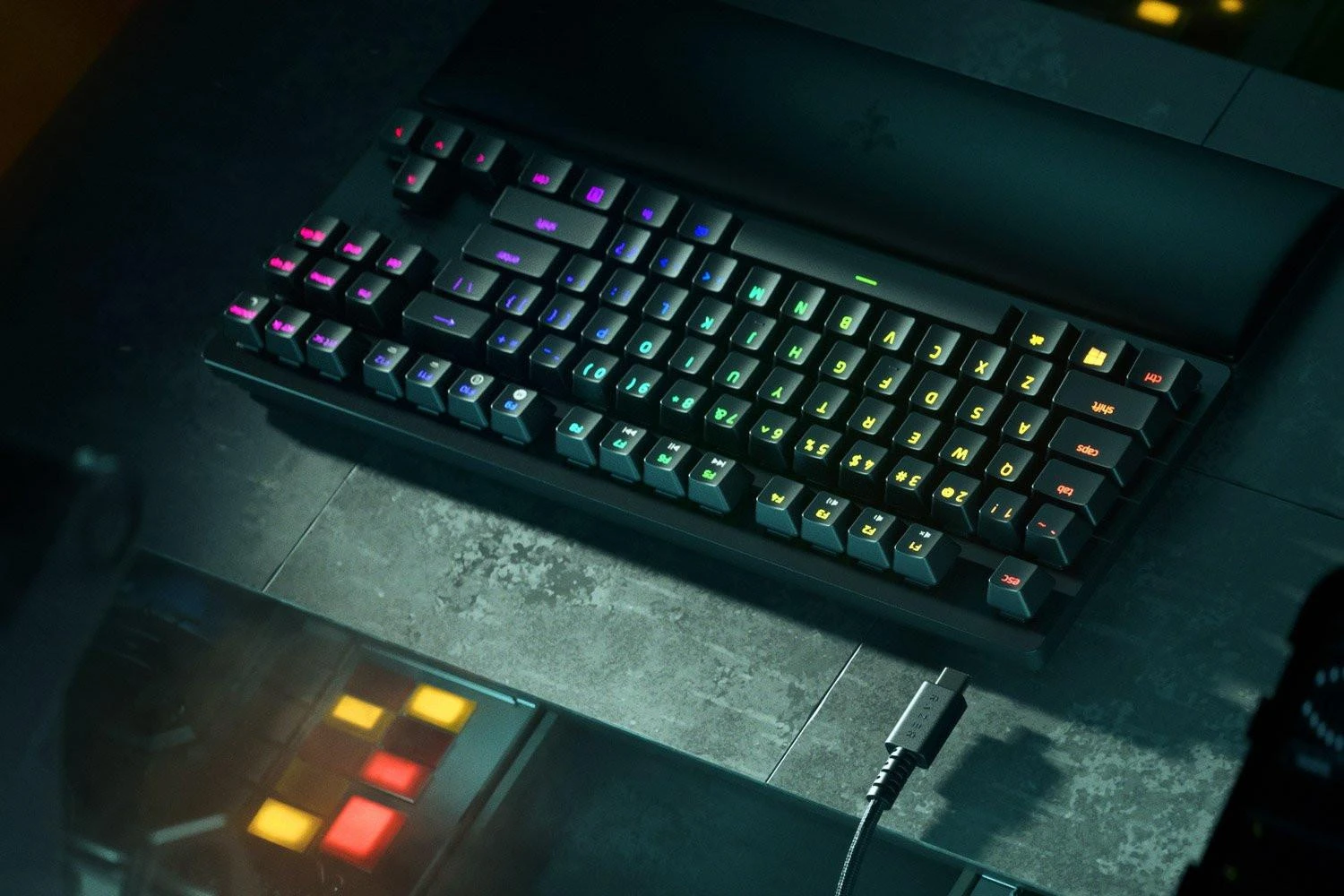 Razer Huntsman V2 TKL Klaviatūra žaidimams RGB LED pašvietimas, Nordic išdėstymas, Clicky Purple Switch