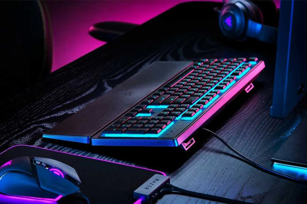 Razer | Klaviatūra žaidimams | Ornata V3 X | Klaviatūra žaidimams | su laidu | RGB LED pašvietimas | NORD | Silent Membrane | Juodas