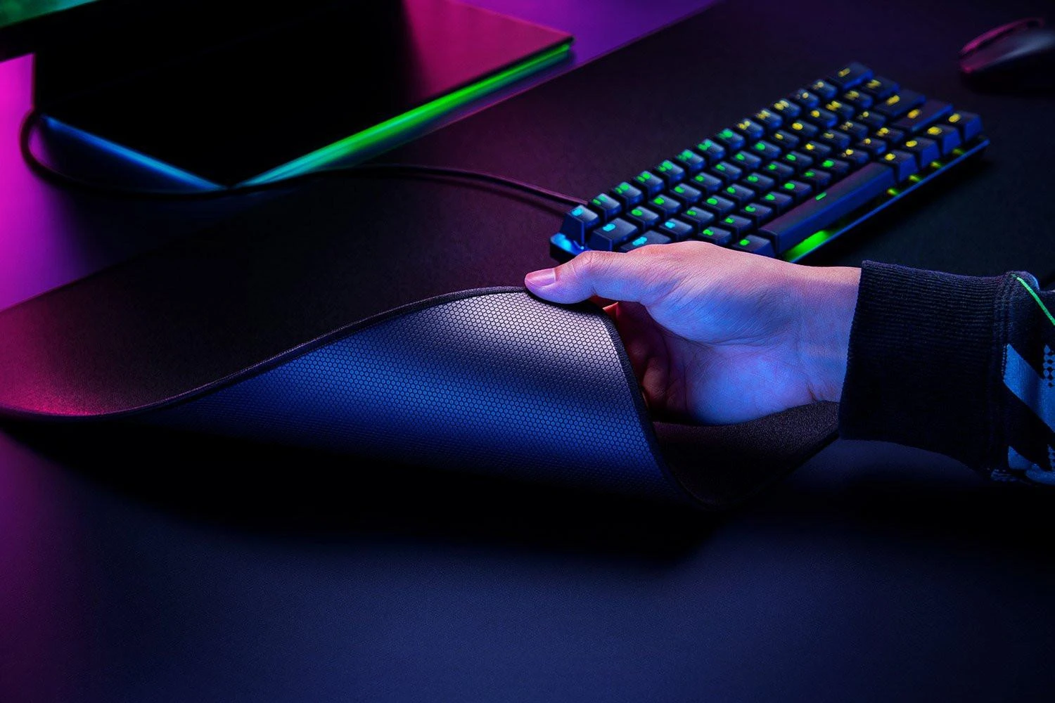 Hibridinis pelės kilimėlis Razer Strider Large
