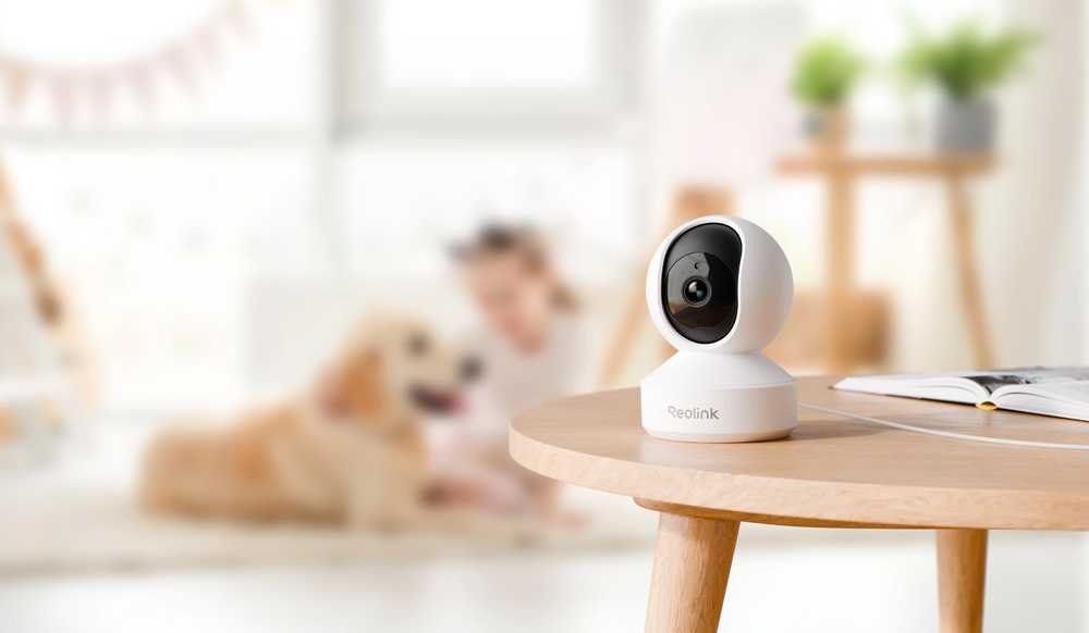 „Reolink“ apsaugos kamera E330 5MP su WiFi ir PT