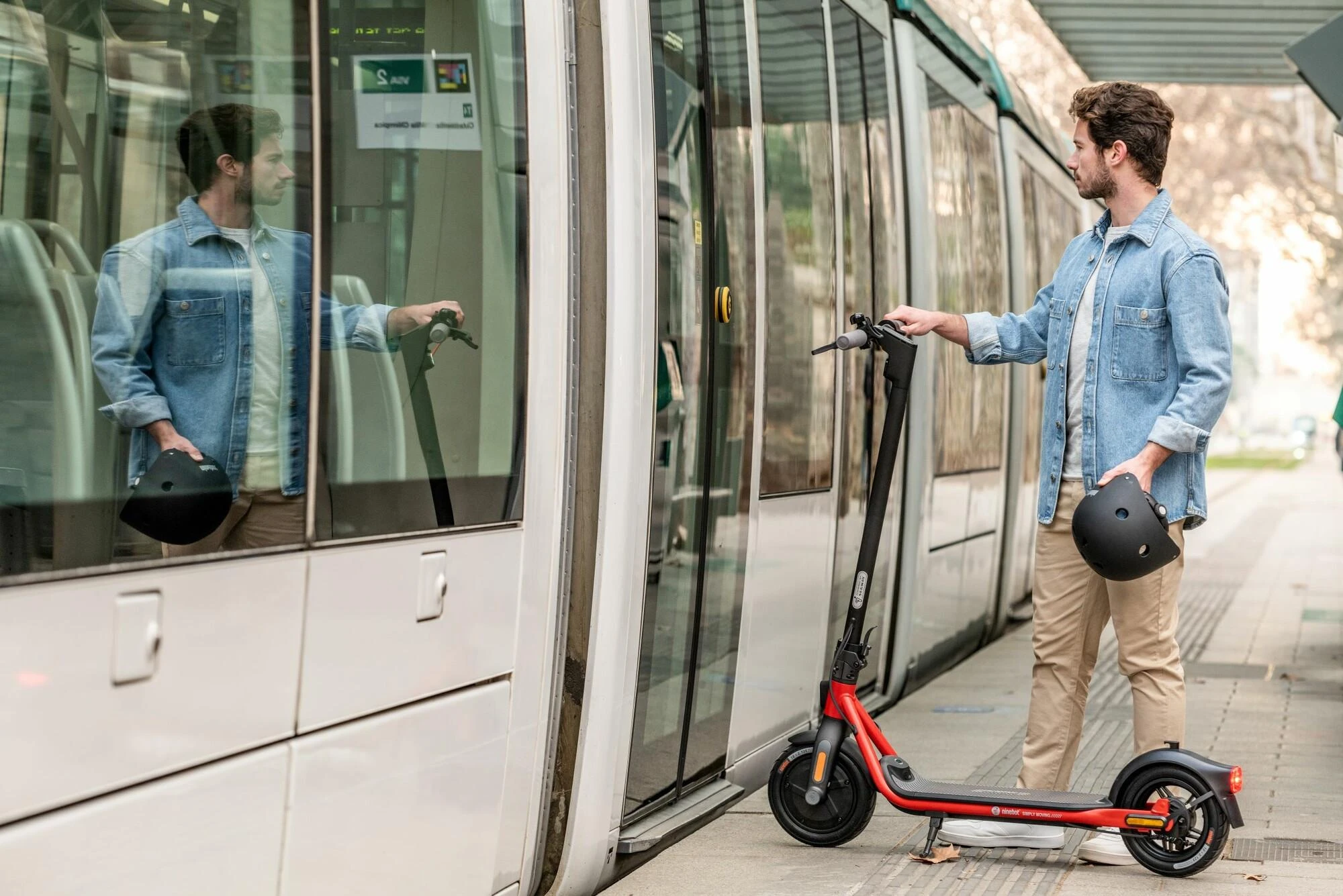 Segway Ninebot eKickscooter D18E, Juodas/Raudona