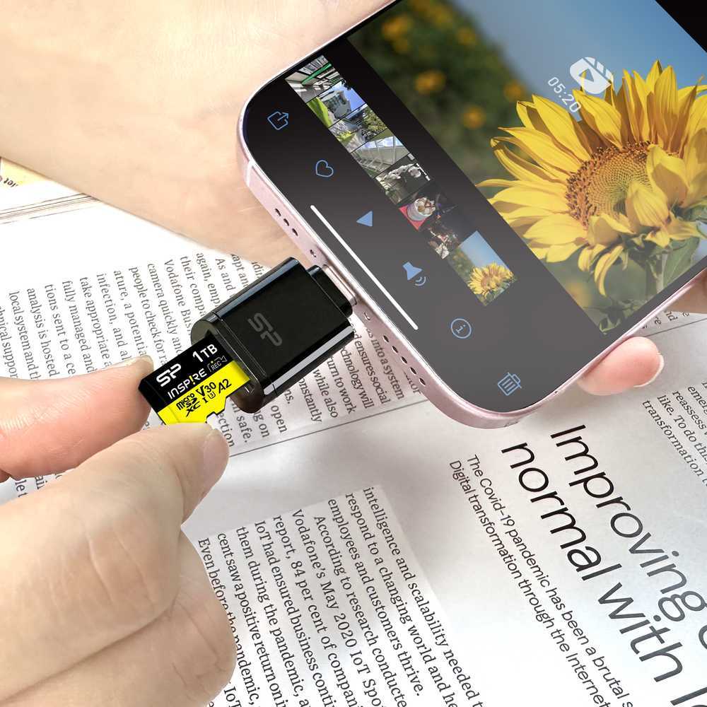 Kietasis diskas Silicon Power Micro SDXC 256GB atminties kortelė Inspire + kortelių skaitytuvas