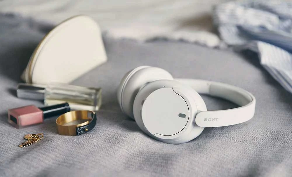 Sony WH-CH720NW belaidės ausinės, Baltos spalvos