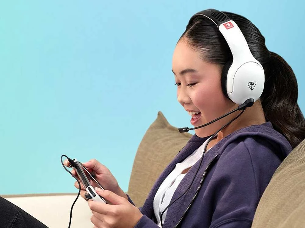 Turtle Beach | Ausinės | Airlite Fit Nintendo Switch | su laidu | Over-Ear | Mikrofonas | Juodas/Baltas