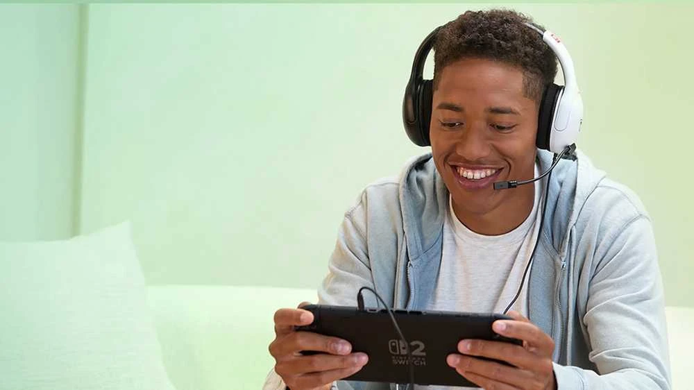 „Turtle Beach“ ausinės su mikrofonu „Airlite Fit Nintendo Switch 2“, juodos/baltos