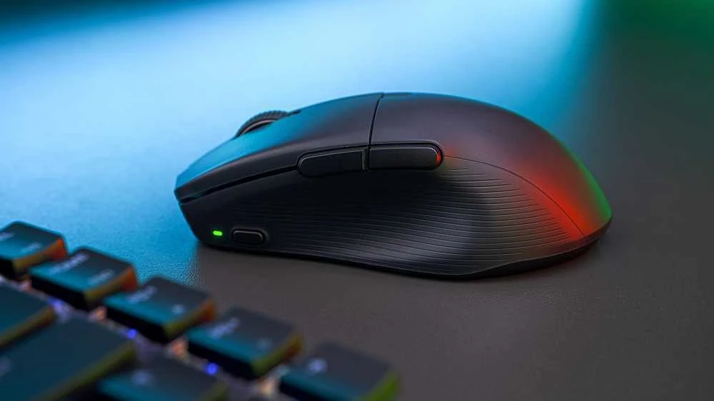 Turtle Beach Pure Air RGB juoda belaidė pelė | 26000 DPI
