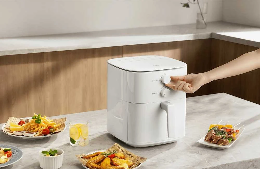 Karšto oro gruzdintuvė Xiaomi Air Fryer Essential, 6L, baltos spalvos