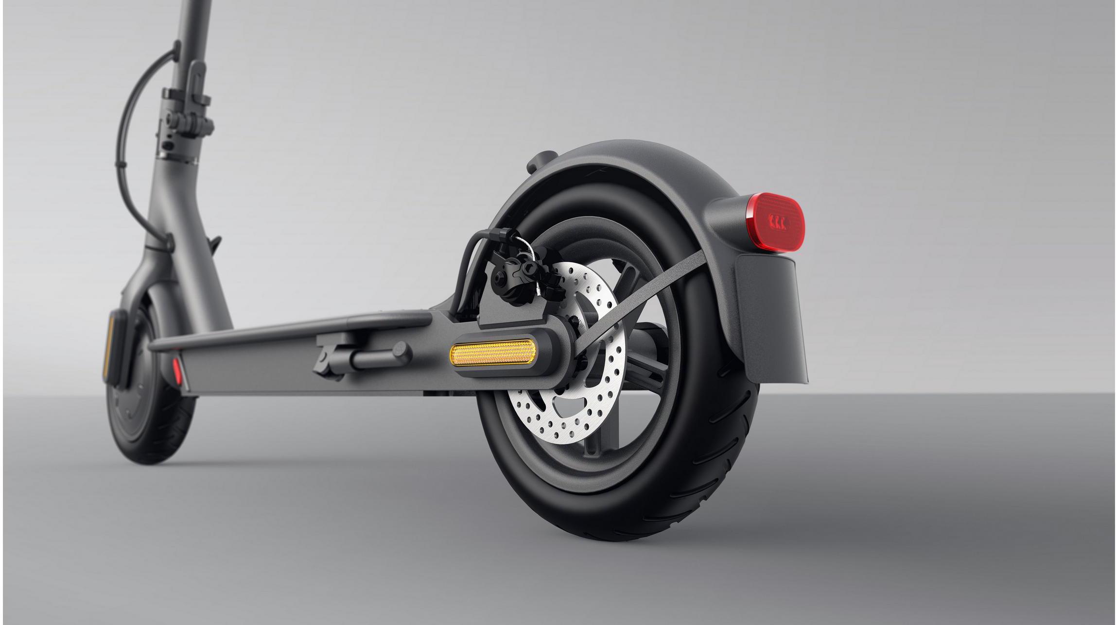 Elektrinis paspirtukas Xiaomi Mi Electric Scooter 1S (2020 modelis) |  Varle.lt