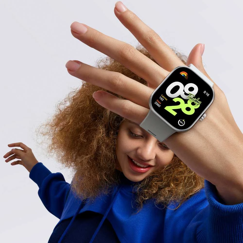 Išmanusis laikrodis Redmi Watch 4,  Sidabrinės spalvos apvadas su pilkos spalvos silikoniniu dirželiu