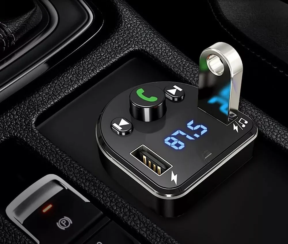 XO FM moduliatorius BCC01 Bluetooth MP3 automobilinis įkroviklis 15W juodos spalvos